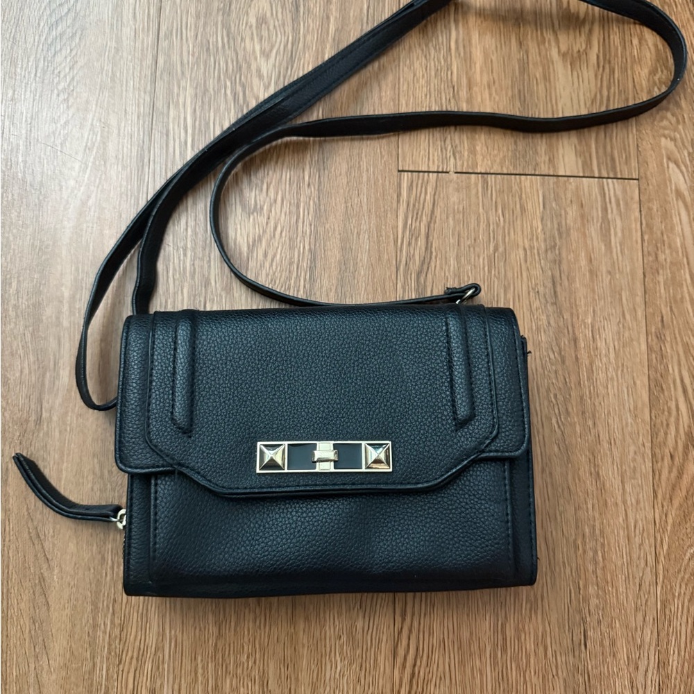 Jessica Simpson Black Crossbody Bag